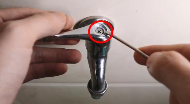 水龍頭滴水怎么處理？看步驟圖跟著老師傅一步步操作一下吧！