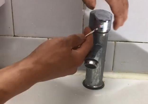 衛(wèi)生間臺盆水龍頭拆卸圖解，6張步驟大圖帶你全程拆卸！