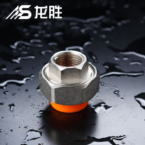 皮爾特水管多少錢一根？這2個價(jià)格差距也忒大了吧？