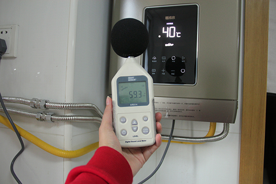 一個萬家樂零冷水講解視頻，外加一篇千字評測問，足夠了！