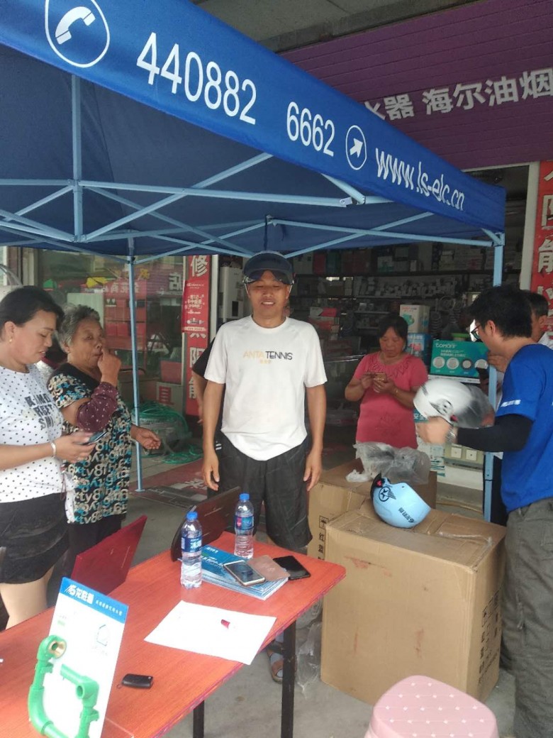 龍勝管海安運營中心助力“一盔一帶”，贈千頂安全盔以踐行社會責(zé)任