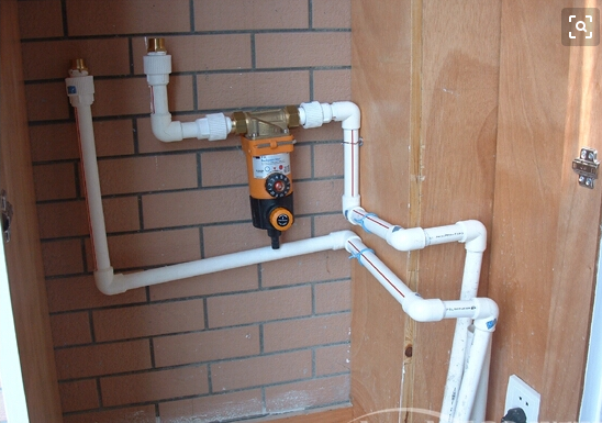 接管連接前置過濾器示意圖，一進(jìn)一出方便連接和過濾！