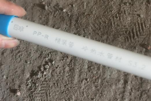 日豐水管真假圖對比下看看？這也太假了吧！很好分辨！