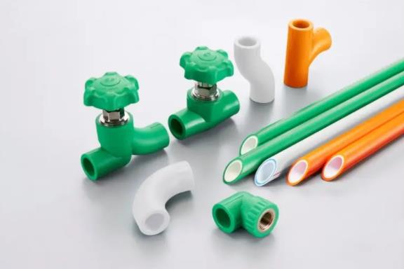 水管日豐好還是保利好？2點(diǎn)對比不分伯仲，不妨用它做選擇！